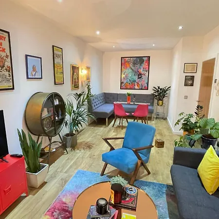 Award Winning In Yarm, North Yorkshire Apartment *